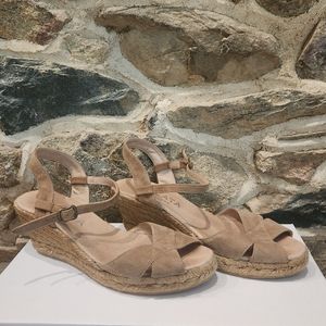 Viscata Barcelona Suede Strappy Espadrille Wedges Size 40 - 8.5